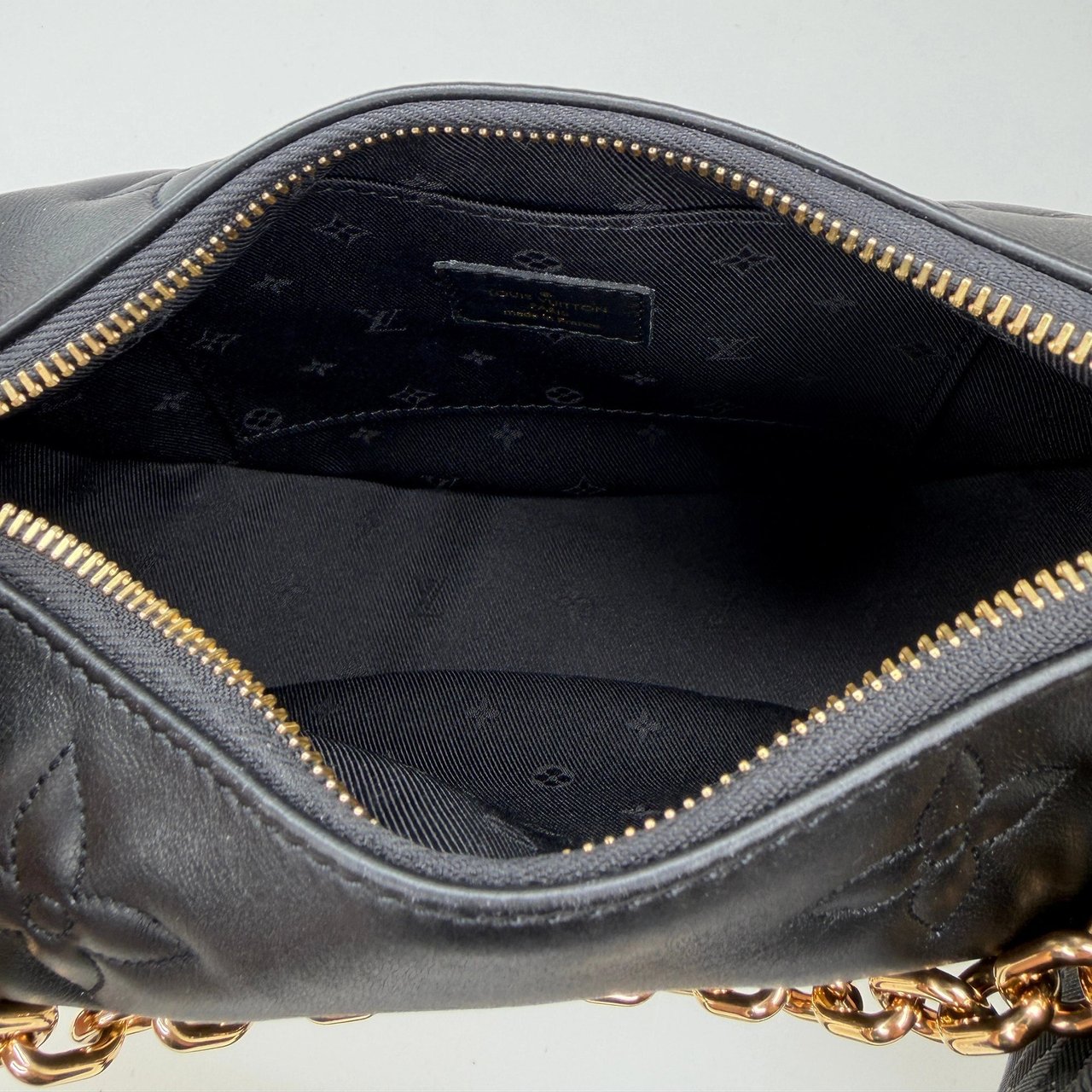 Louis Vuitton Louis Vuitton Over The Moon Bubblegram Black M59799 Zwart