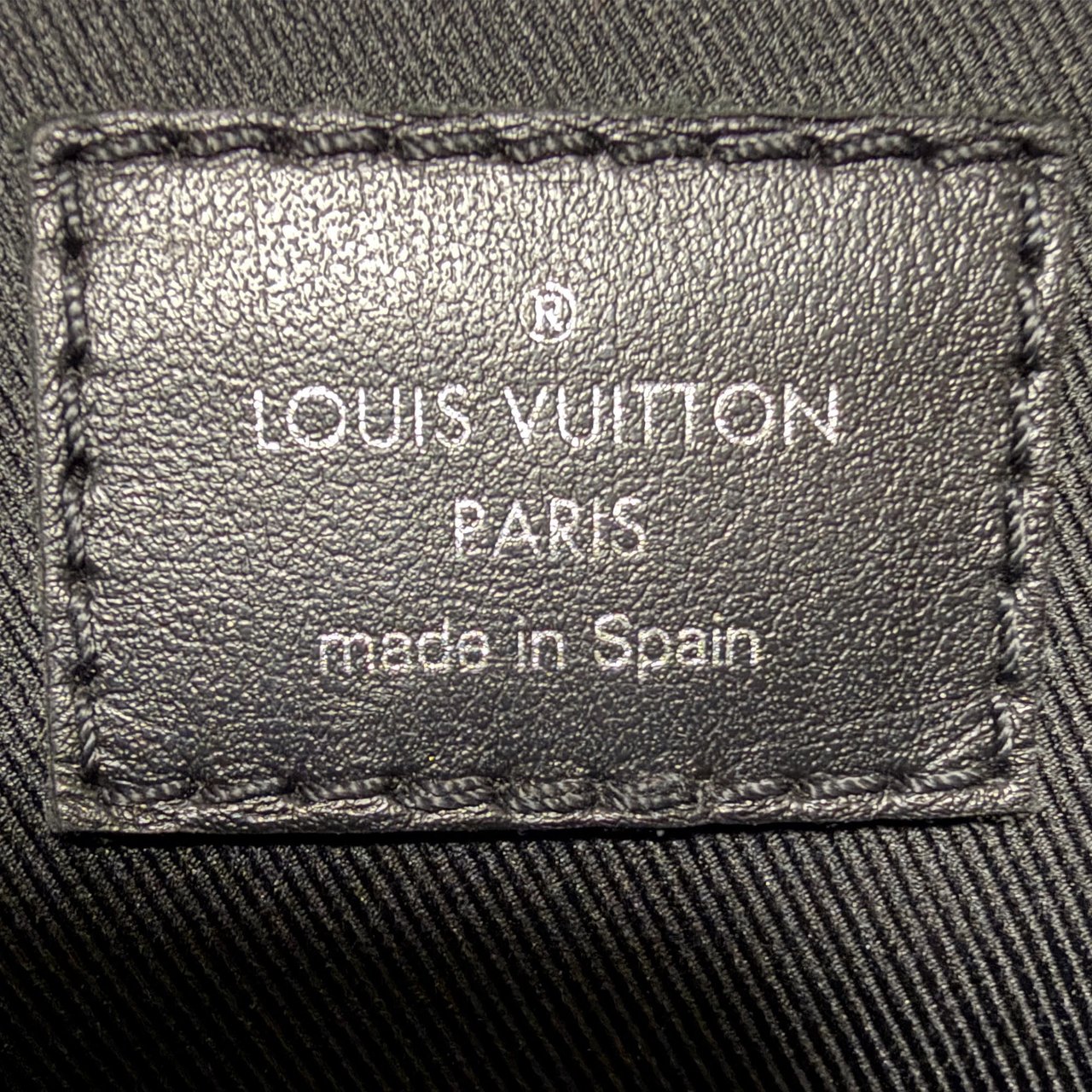 Louis Vuitton Louis VuittonDistrict PM Messenger Bag Grey N42710 / Very Good Grijs