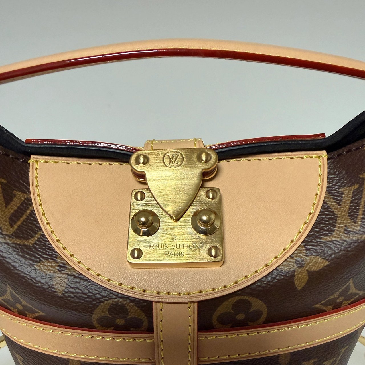 Louis Vuitton Duffle Bag Monogram Canvas M43587 2021 Bruin