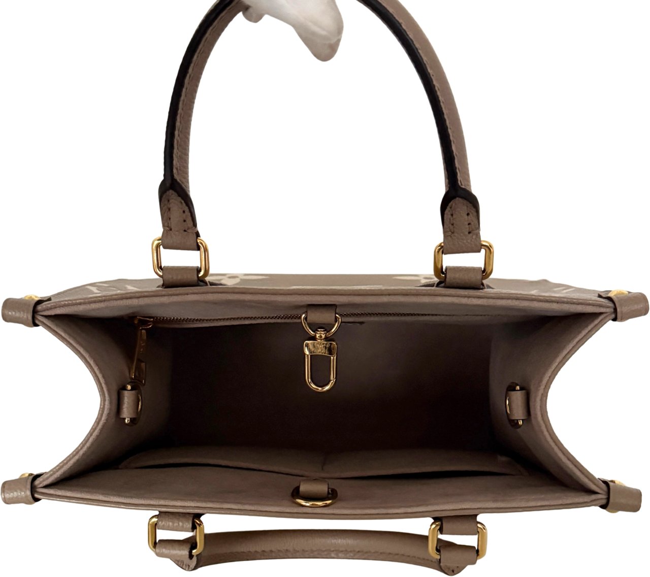 Louis Vuitton OnTheGo PM Monogram Empreinte Tourterelle / Creme Full Set / Very Good Beige
