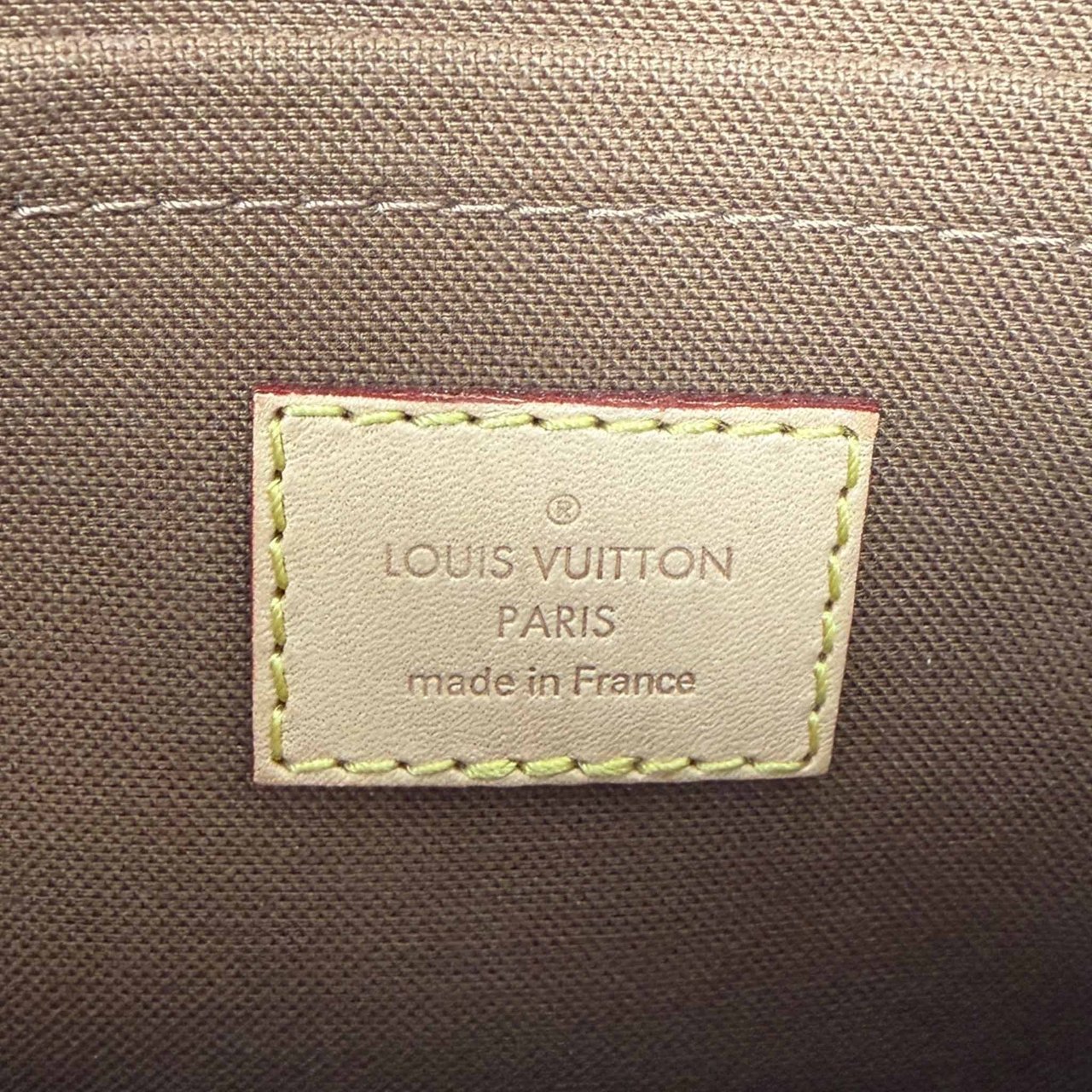 Louis Vuitton Multi Pochette Accessoires Monogram Canvas Khaki M44813 Bruin