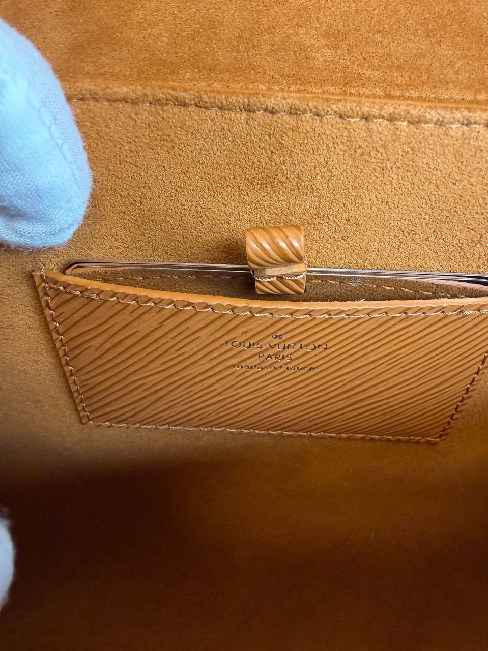 Louis Vuitton Twist MM Epi Leder braun GHW M57939 Bruin