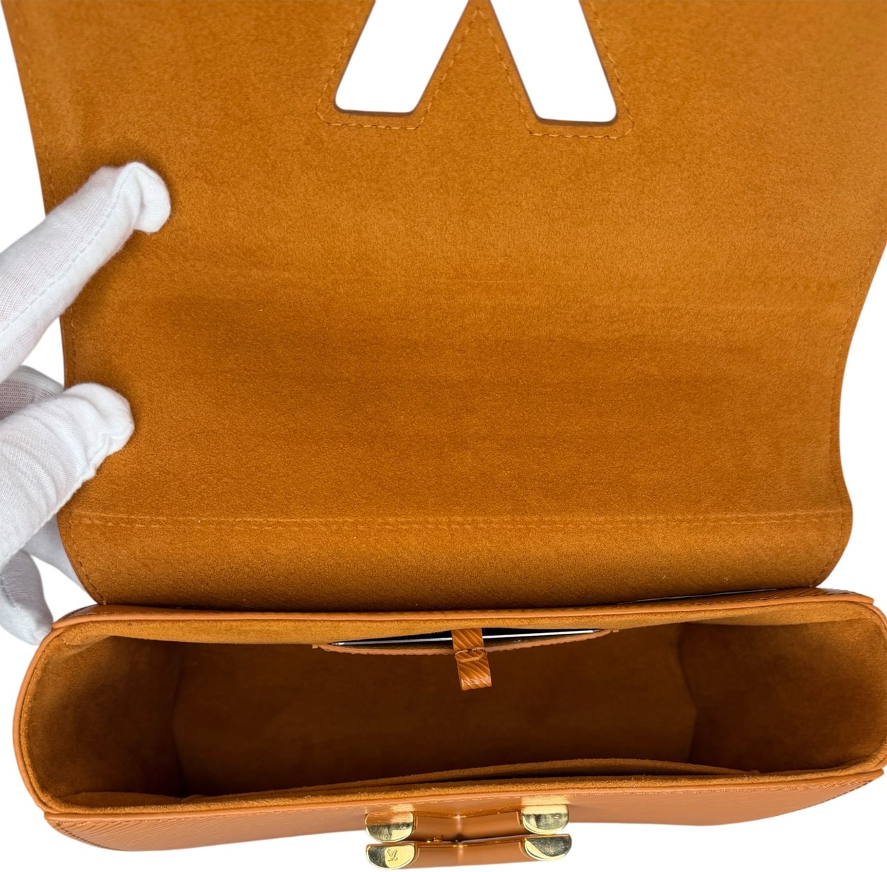 Louis Vuitton Twist MM Epi Leder braun GHW M57939 Bruin