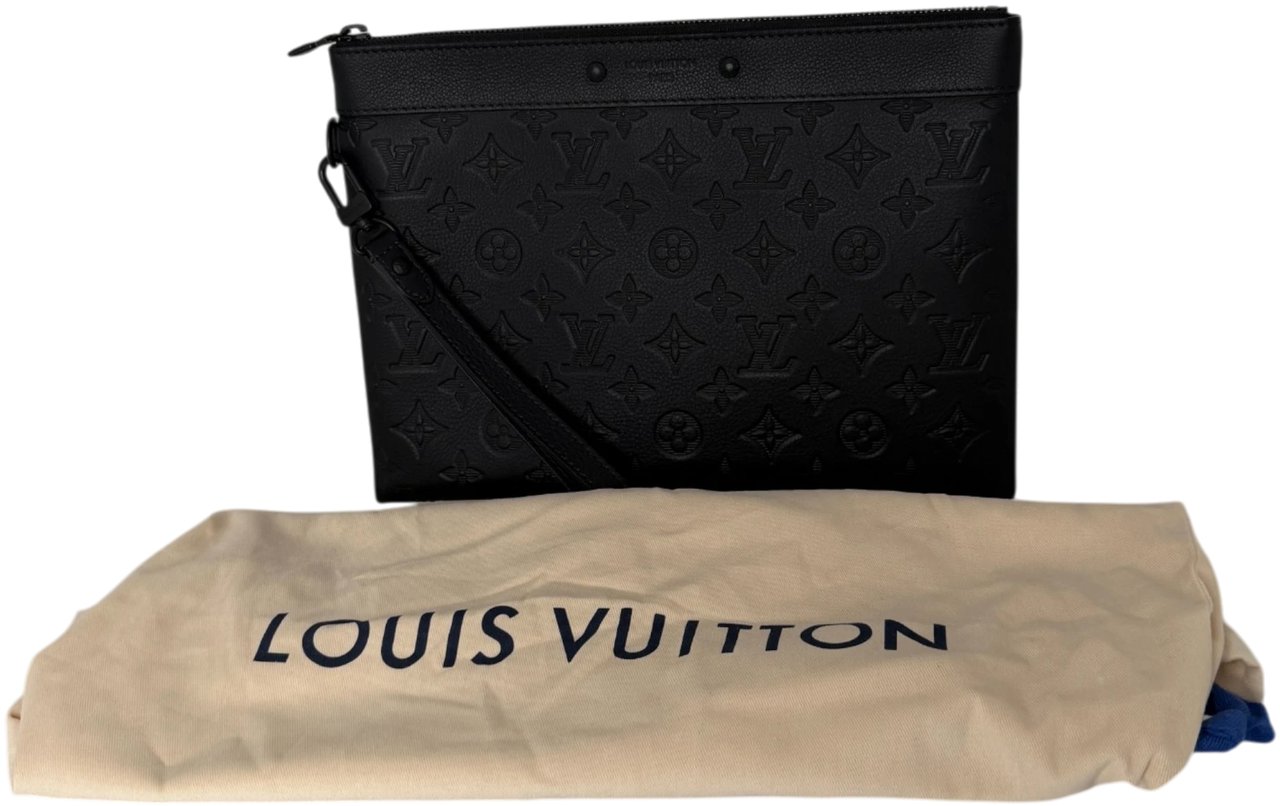 Louis Vuitton Pochette To-Go Monogram Shadow Leder Zwart