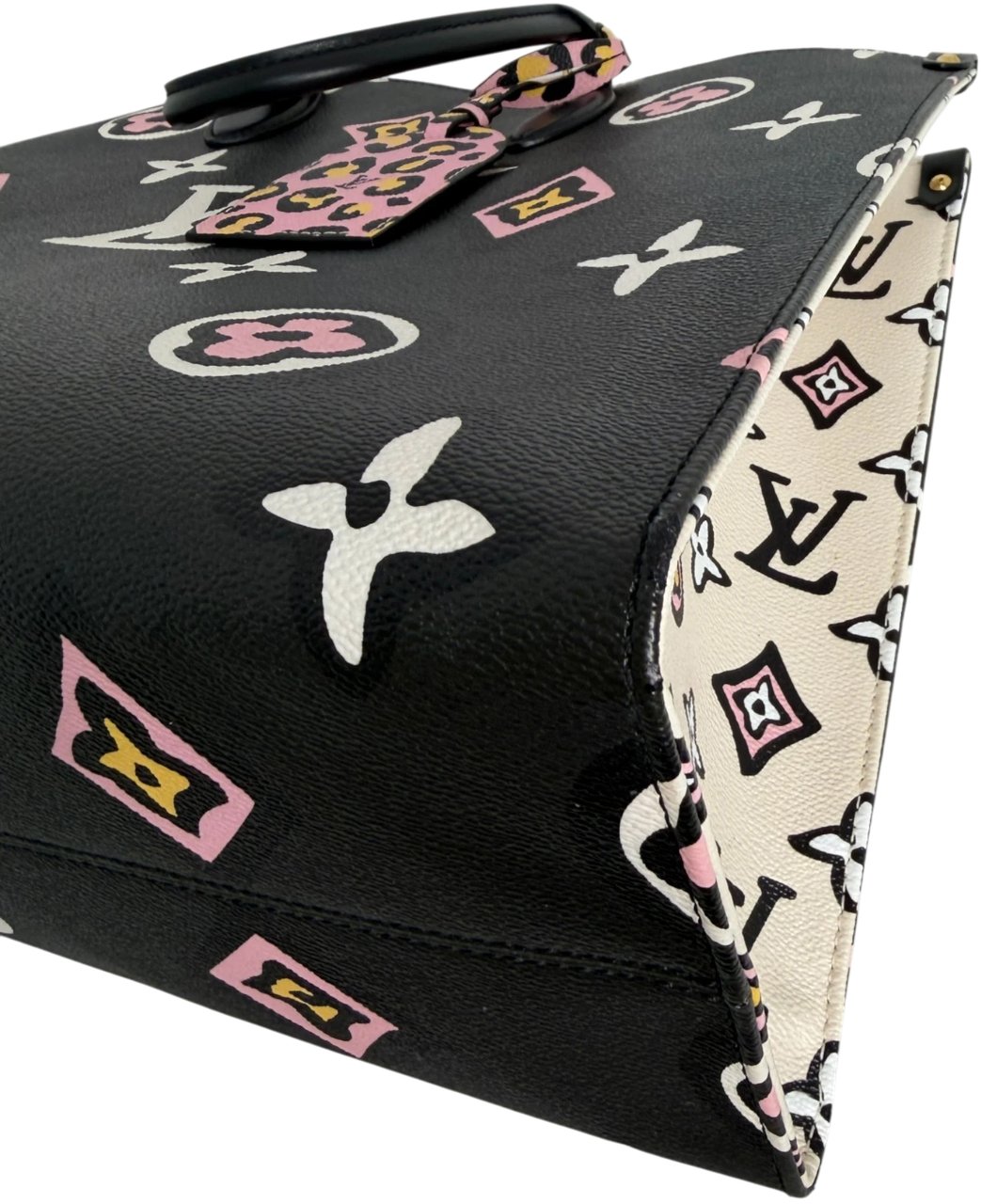 Louis Vuitton Monogram OnTheGo Wild at Heart Monogram Giant GM Zwart