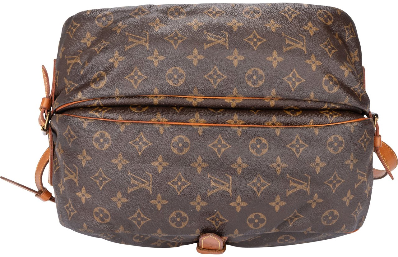 Louis Vuitton Louis Vuitton Canvas Monogram Saumur 35 Crossbody Bag Divers