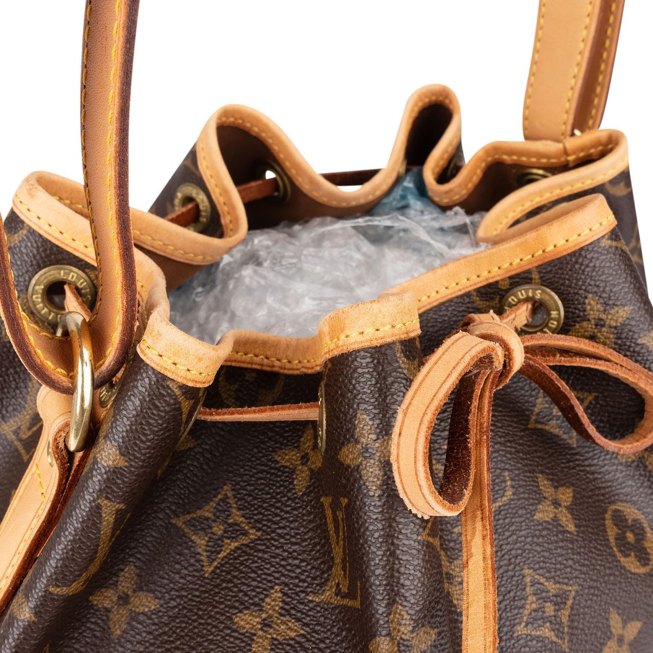 Louis Vuitton Louis Vuitton Monogram Canvas Sac Noé Grande Shoulder Bag Bruin