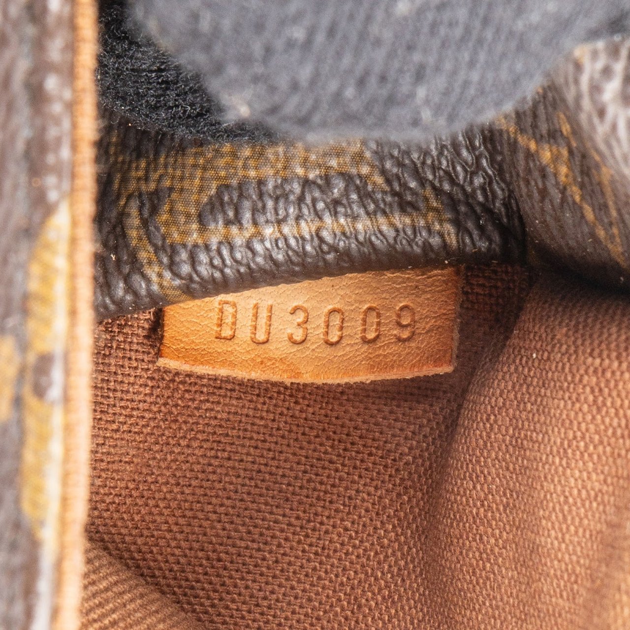 Louis Vuitton Monogram Canvas Totally PM Shoulder Bag Bruin