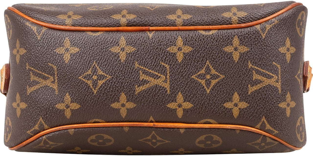 Louis Vuitton Louis Vuitton Monogram Canvas Blois Crossbody Bag Bruin
