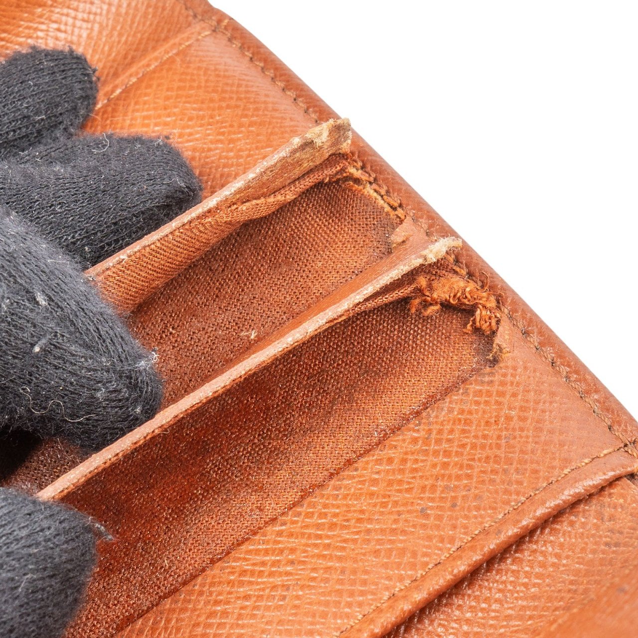 Louis Vuitton Louis Vuitton Monogram Canvas Elise Wallet Bruin