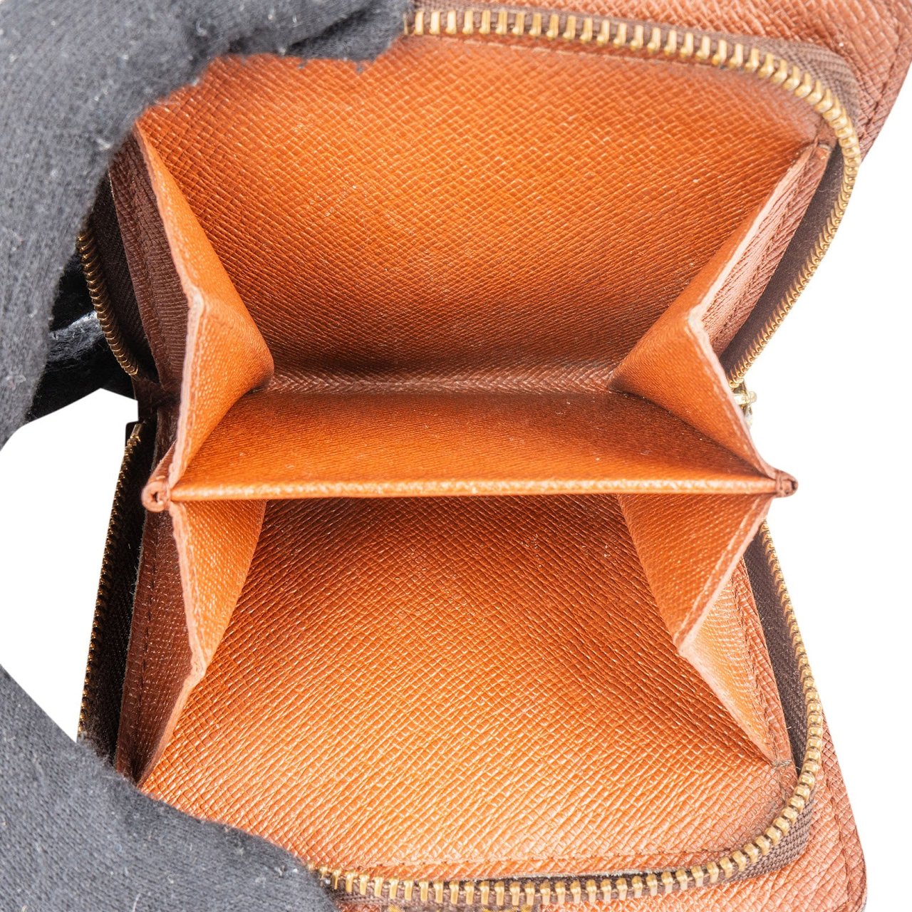 Louis Vuitton Louis Vuitton Monogram Canvas Clip Wallet Bruin