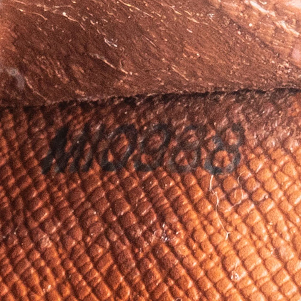 Louis Vuitton Louis Vuitton Monogram Canvas Clip Wallet Bruin