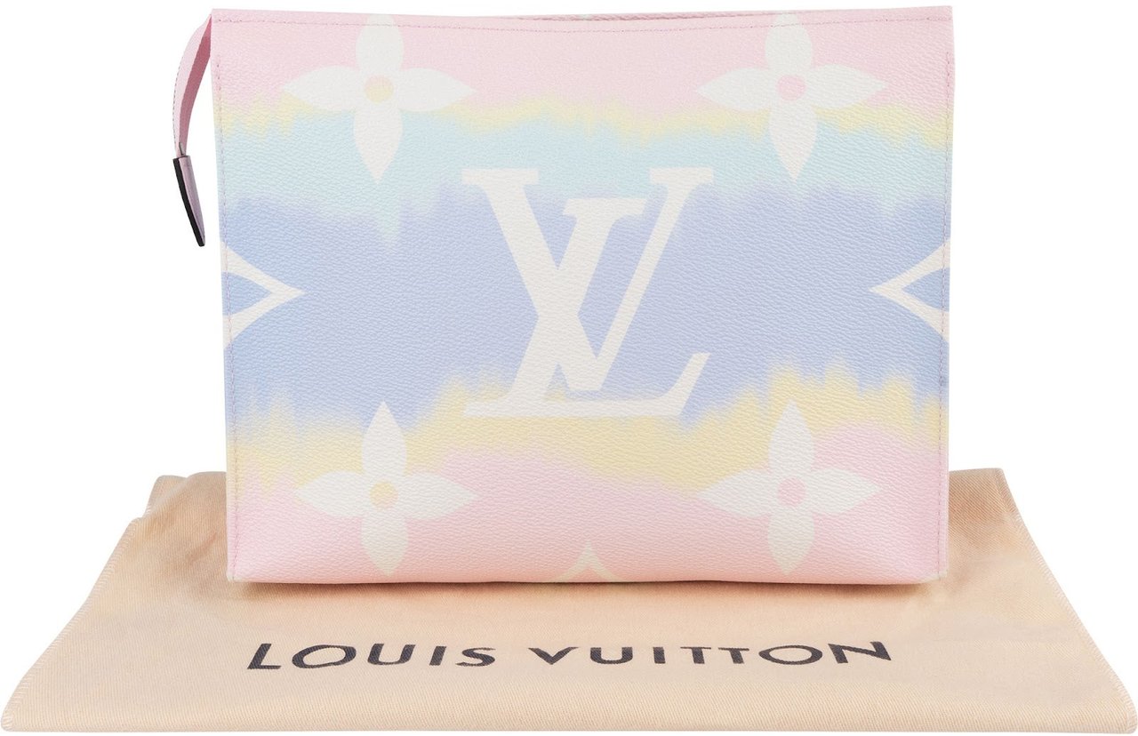 Louis Vuitton Monogram Giant Escale Rainbow Toiletry Bag 26 Clutch Divers
