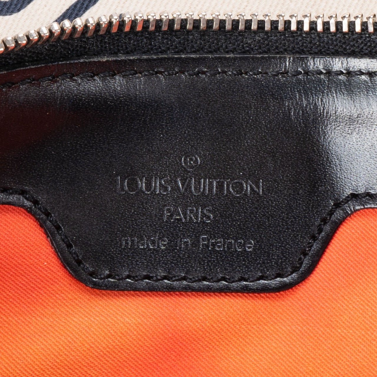 Louis Vuitton Louis Vuitton Epi Stretch Pochette Accessoire Zwart