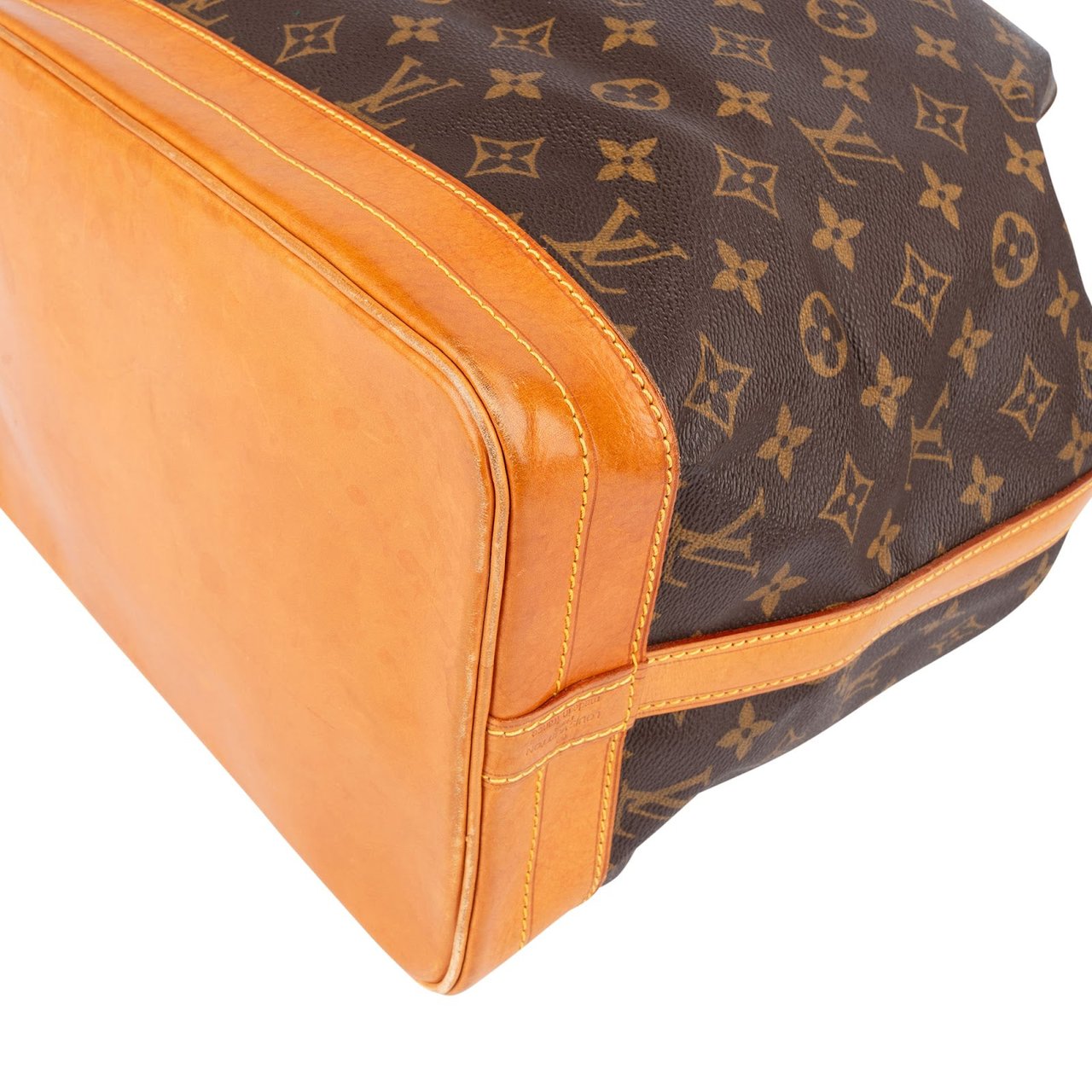 Louis Vuitton Louis Vuitton Monogram Canvas Sac Noé Grande Shoulder Bag Bruin