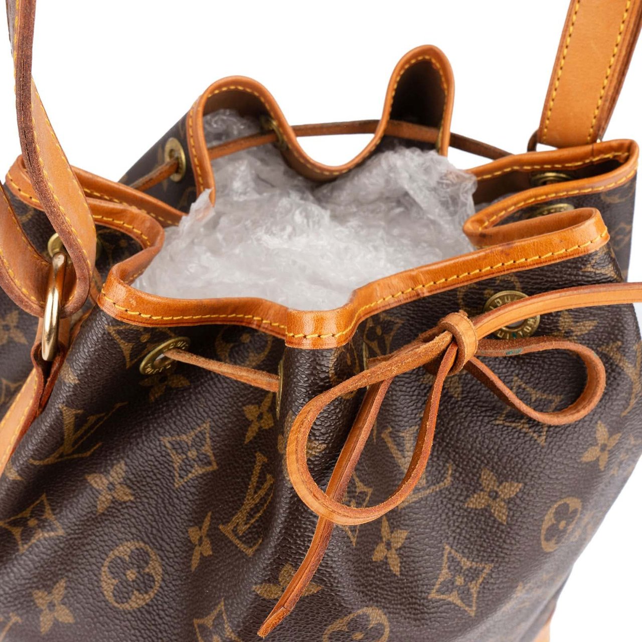 Louis Vuitton Louis Vuitton Monogram Canvas Sac Noé Grande Shoulder Bag Bruin