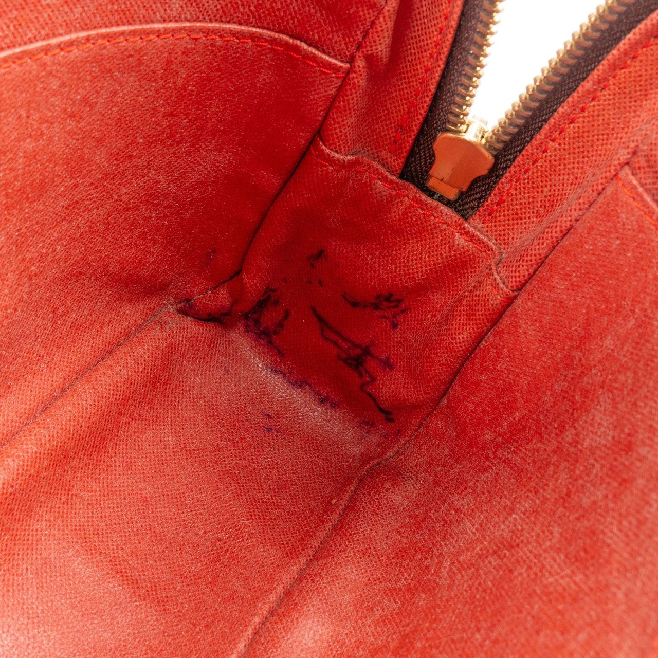 Louis Vuitton Louis Vuitton Monogram Damier Ebene Trousse Toilette 26 Clutch Bruin