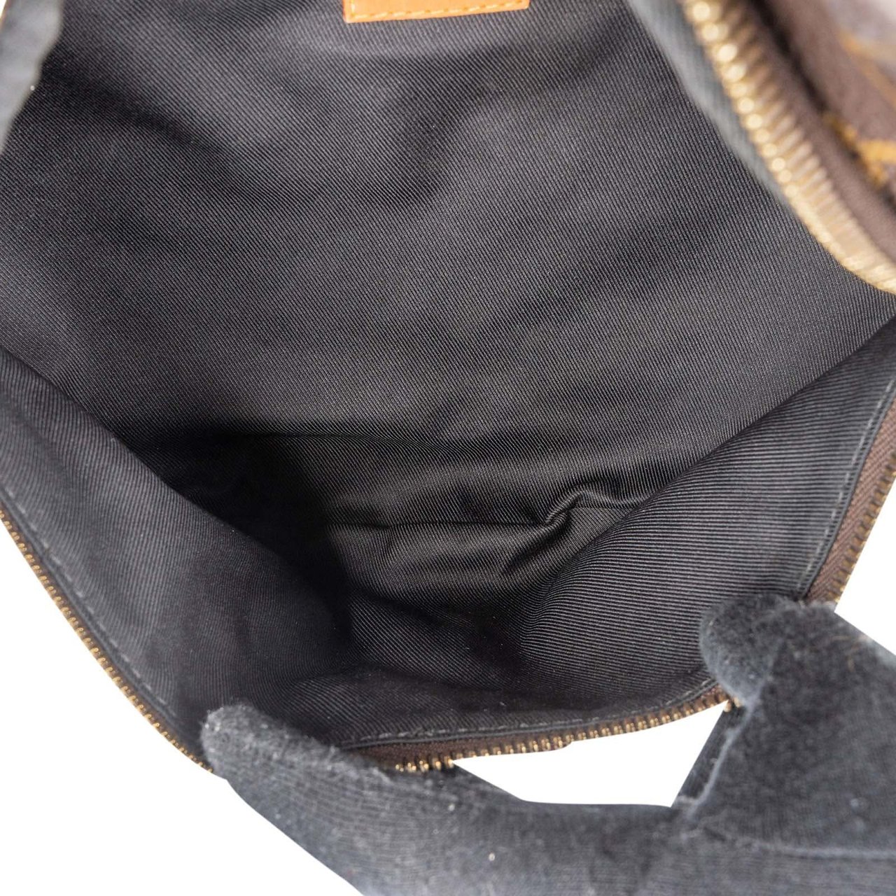 Louis Vuitton Louis Vuitton Monogram Canvas Crossbody Bumbag Bruin