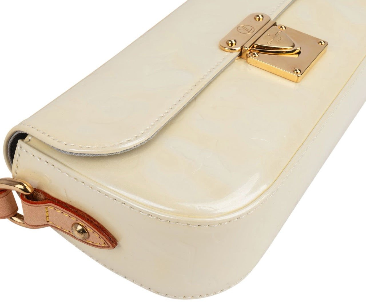 Louis Vuitton Louis Vuitton Monogram Vernis Malibu Street Handbag Divers