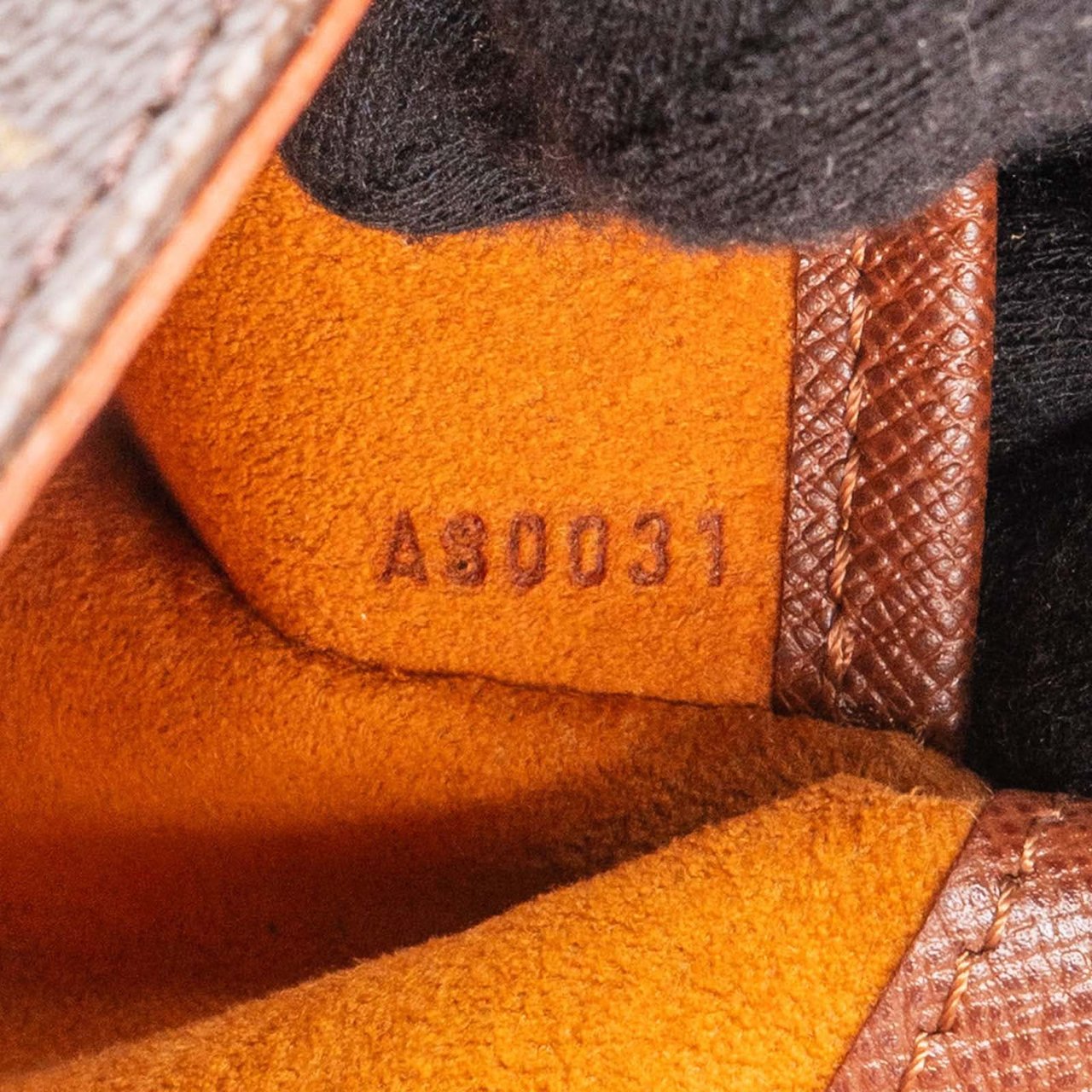 Louis Vuitton Monogram Canvas Salsa Musette PM Shoulder Bag Bruin