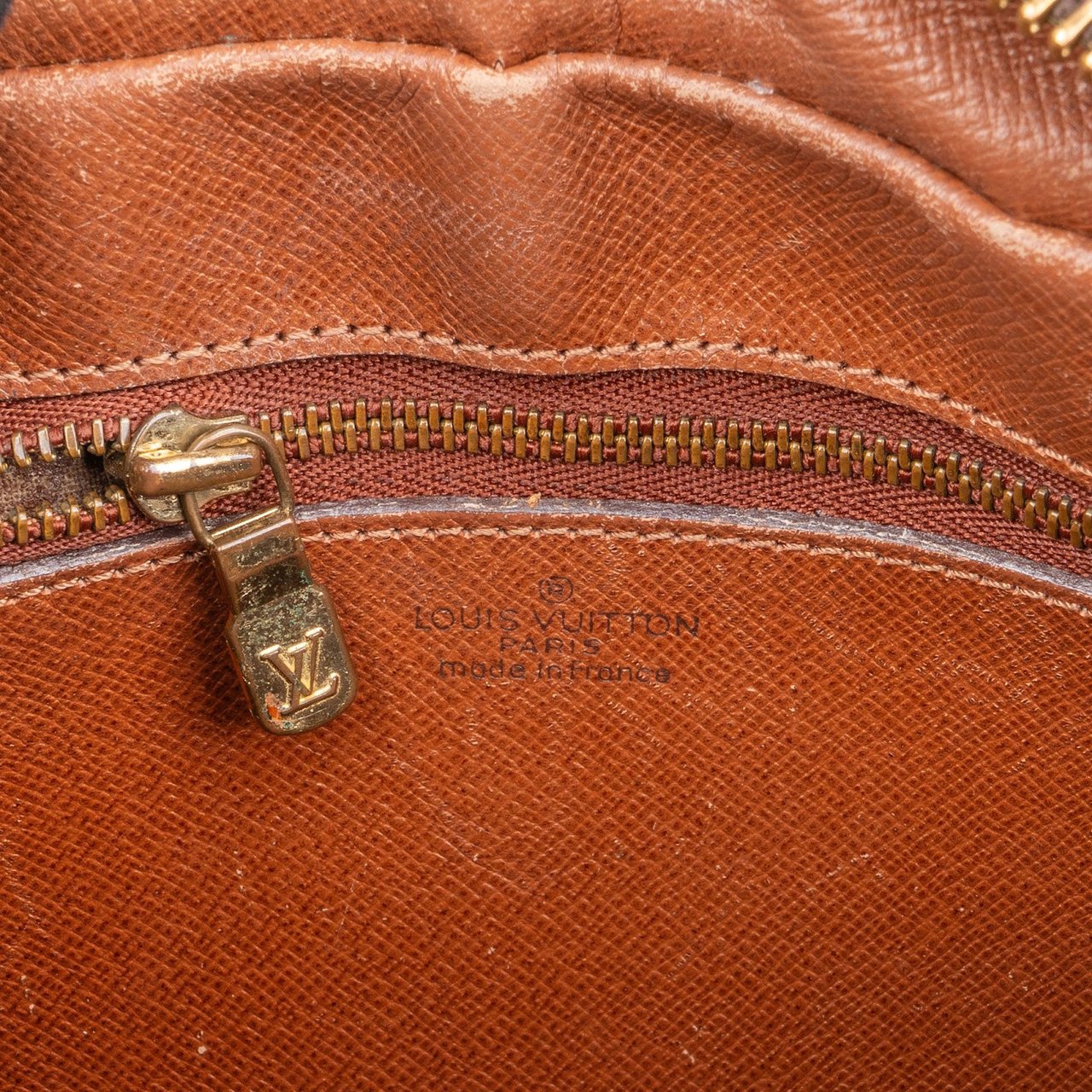 Louis Vuitton Louis Vuitton Monogram Canvas Trocadero 23 Crossbody Bag Bruin