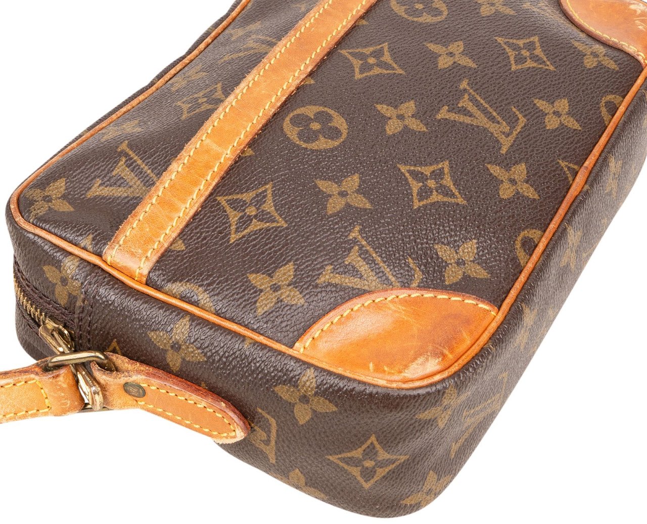 Louis Vuitton Louis Vuitton Monogram Canvas Trocadero 23 Crossbody Bag Bruin