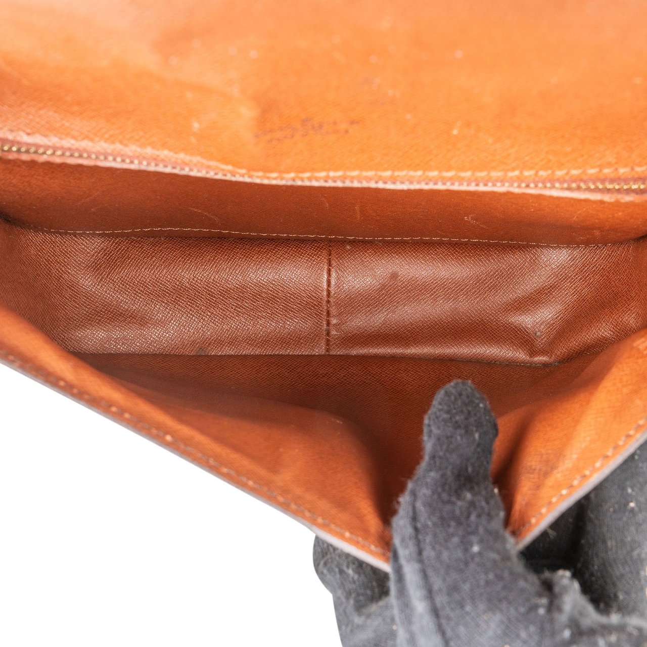 Louis Vuitton Louis Vuitton Monogram Canvas Saint Cloud GM Crossbody Bag Bruin