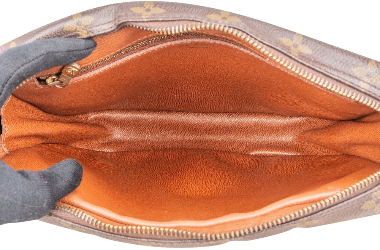 Louis Vuitton Louis Vuitton Monogram Canvas Jeune Fille GM Crossbody Bag Bruin