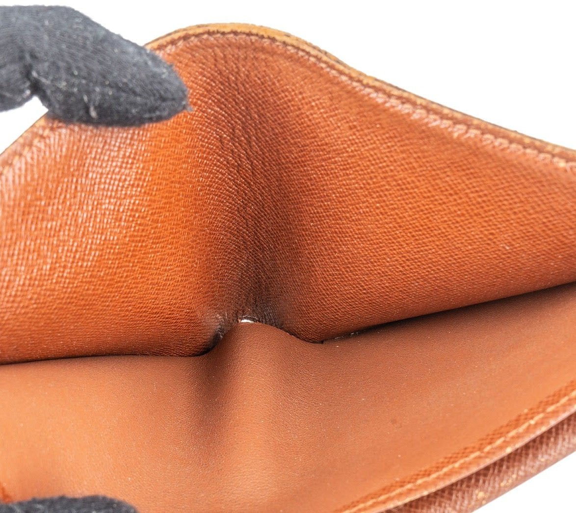 Louis Vuitton Louis Vuitton Canvas Monogram Marco Wallet Bruin