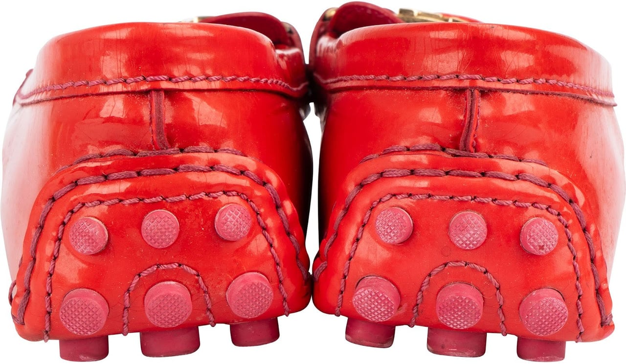 Louis Vuitton Red Vernis Leather Oxford Loafers (37,5) Rood
