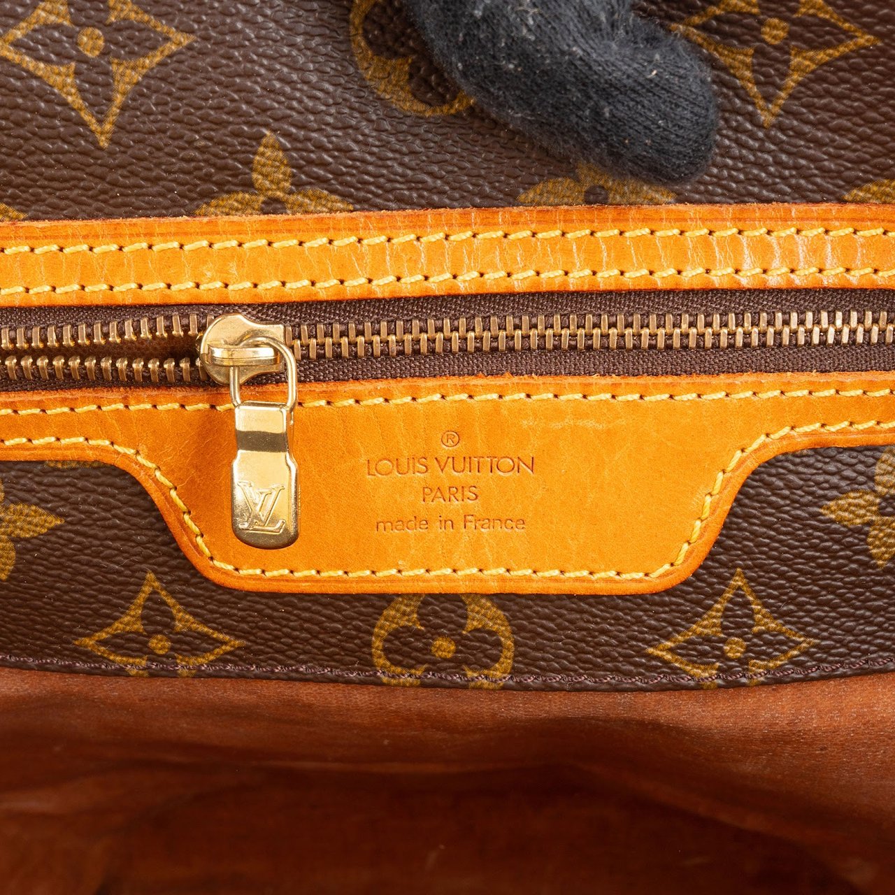 Louis Vuitton Louis Vuitton Monogram Canvas Sac Shopping Shoulder Bag Bruin
