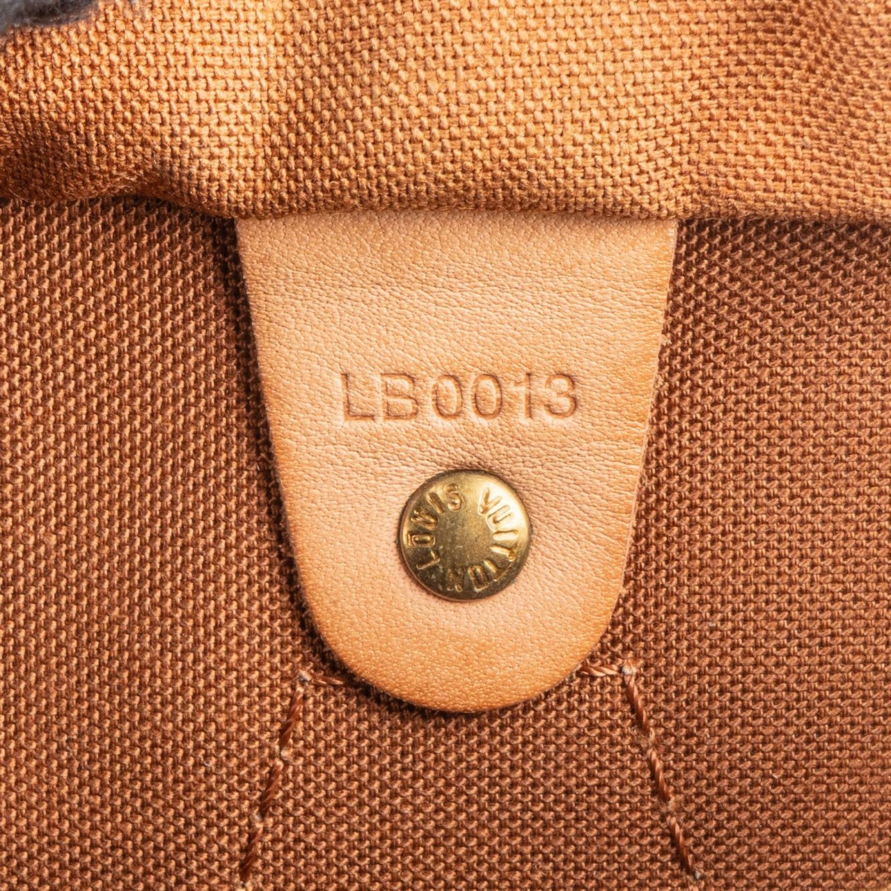 Louis Vuitton Louis Vuitton Monogram Canvas Speedy 30 Handbag Bruin