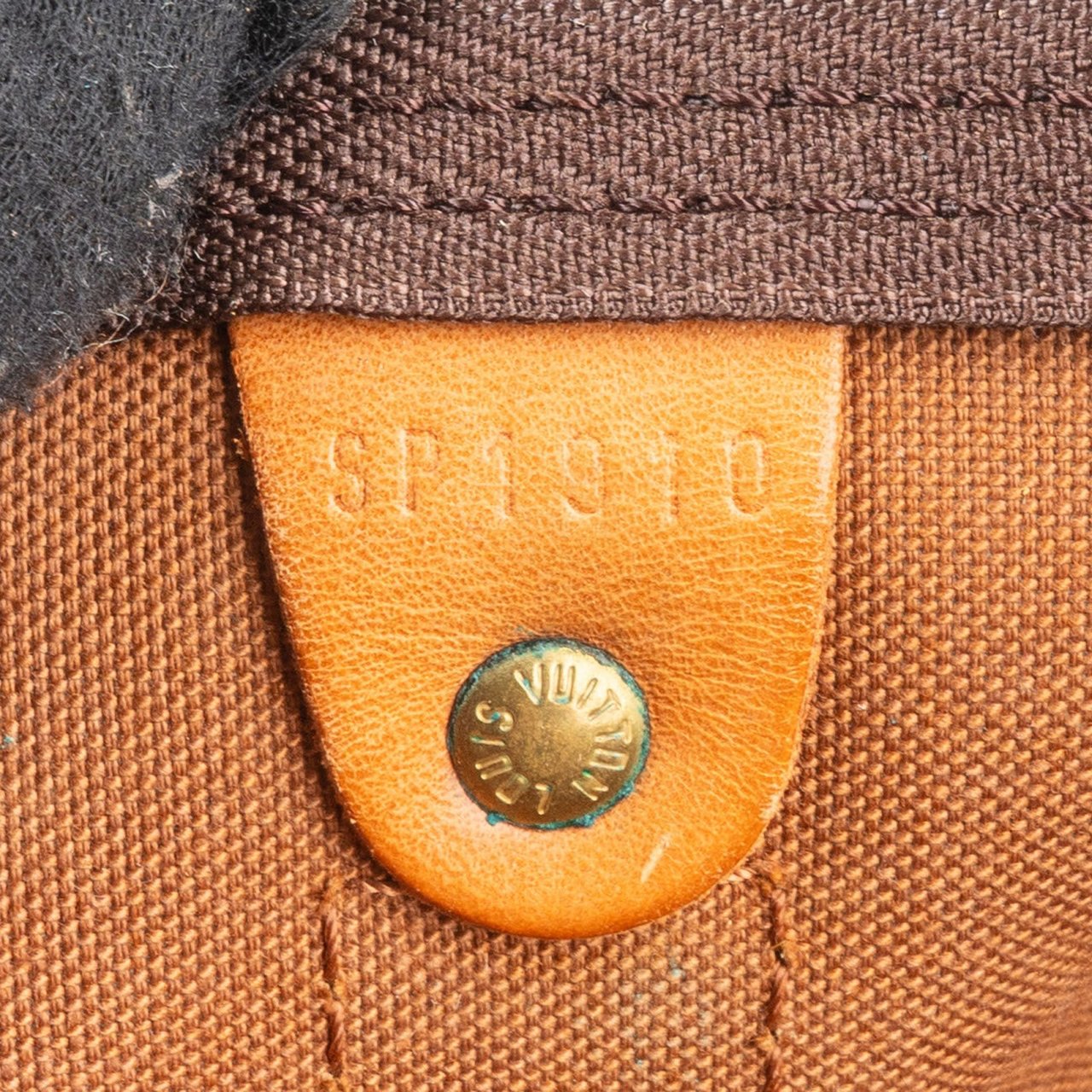 Louis Vuitton Monogram Canvas Keepall 55 Bandoulière Travel Bag Bruin