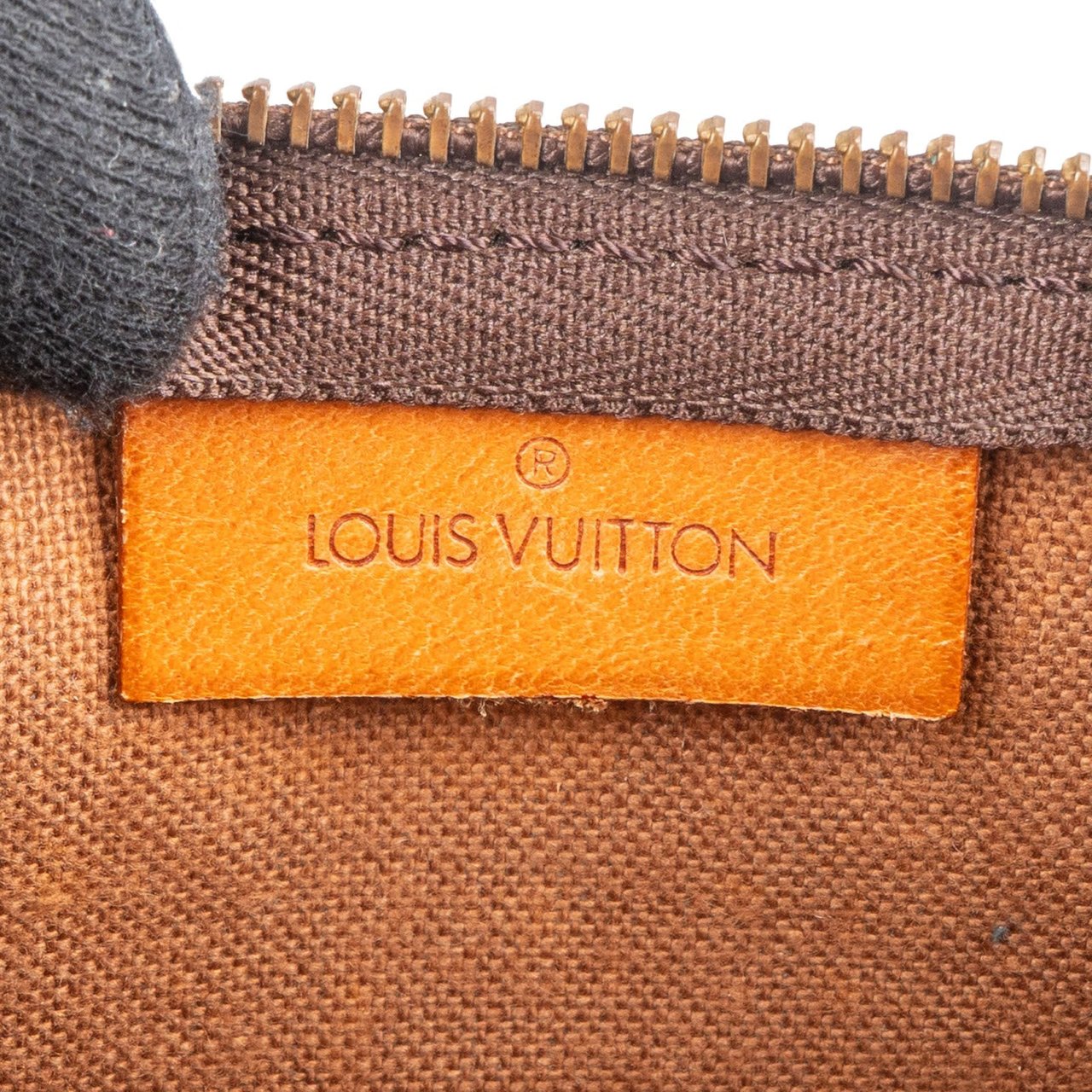 Louis Vuitton Louis Vuitton Monogram Canvas Sac Shopping Pochette Accessoires Crossbody Bag Bruin