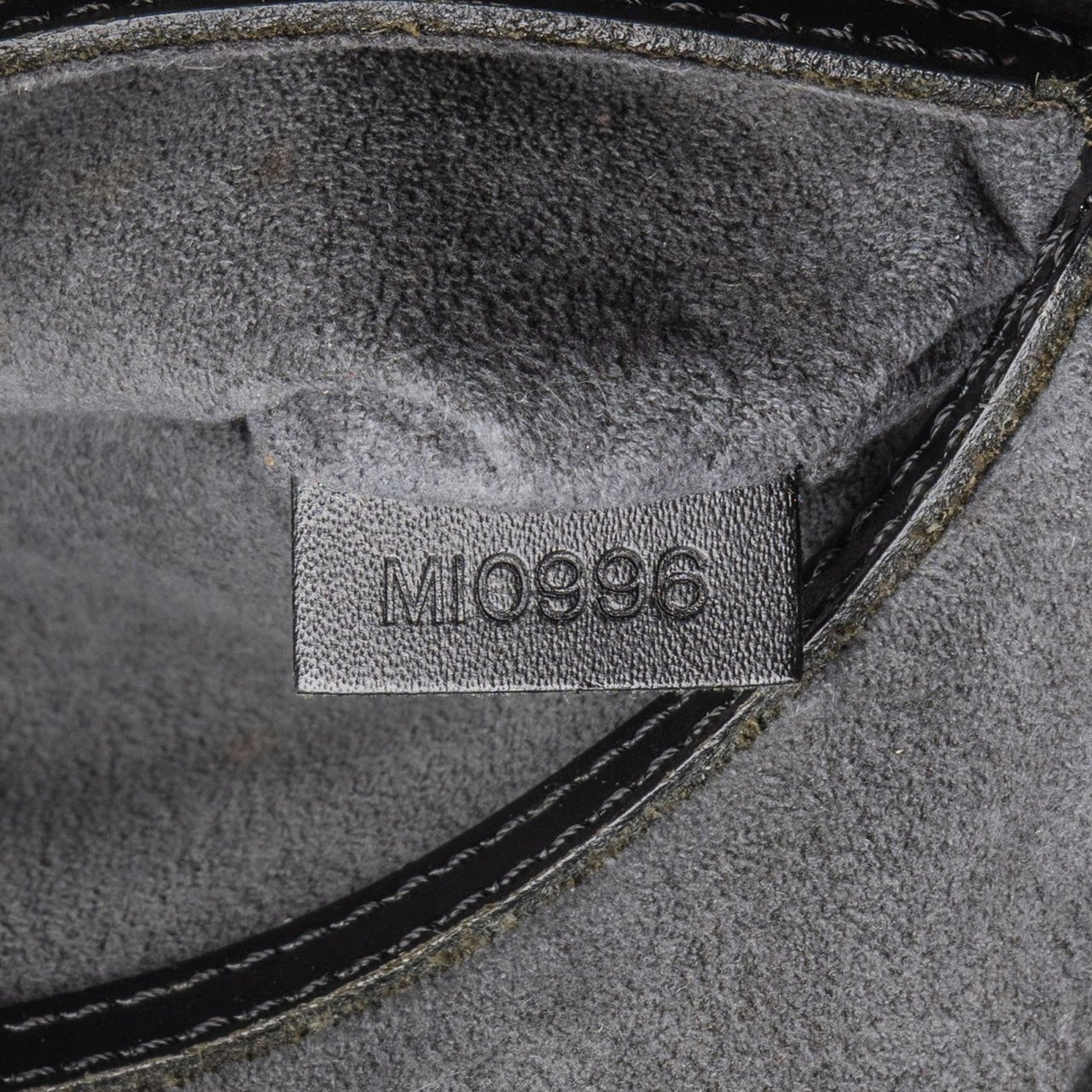 Louis Vuitton Louis Vuitton Noir Epi Leather Alma PM Handbag Zwart