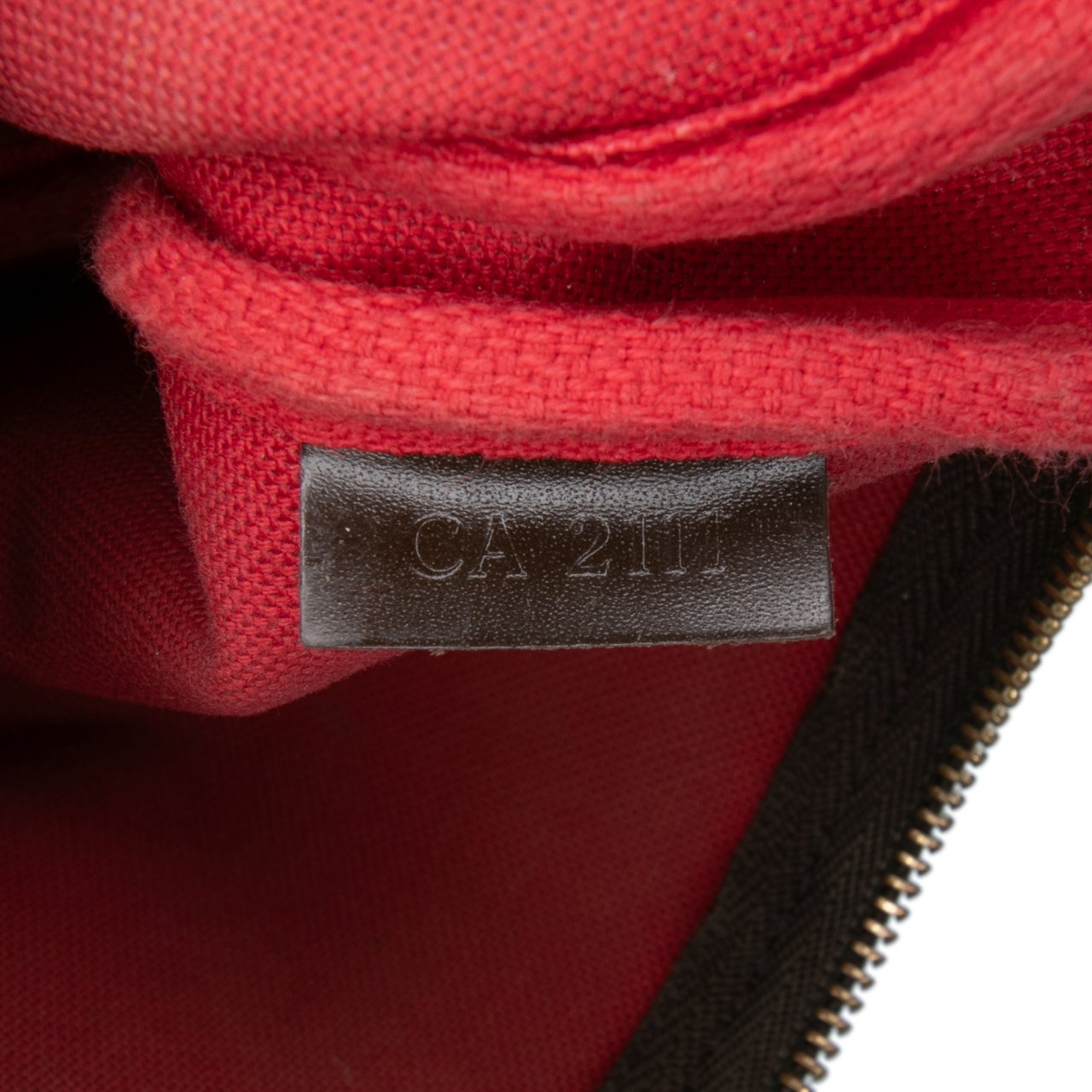 Louis Vuitton Damier Ebene Pochette Accessoires Bruin