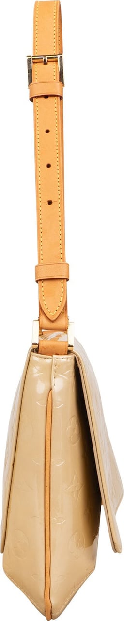 Louis Vuitton Louis Vuitton Monogram Vernis Leather Thompson Street Shoulder Bag Geel