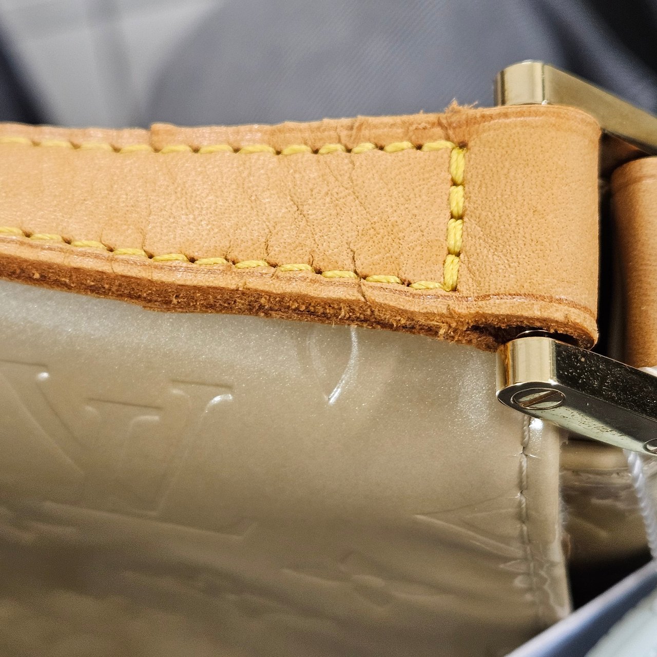 Louis Vuitton Monogram Vernis Leather Thompson Street Shoulder Bag Geel