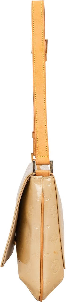 Louis Vuitton Louis Vuitton Monogram Vernis Leather Thompson Street Shoulder Bag Geel