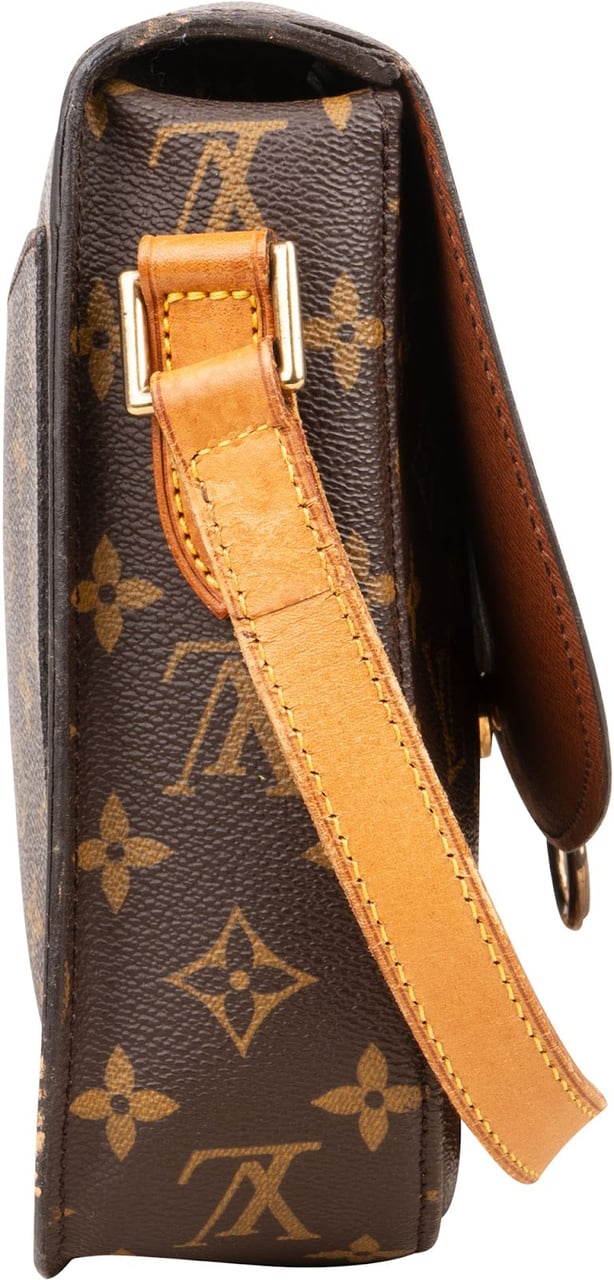 Louis Vuitton Louis Vuitton Monogram Canvas Saint Cloud GM Crossbody Bag Bruin