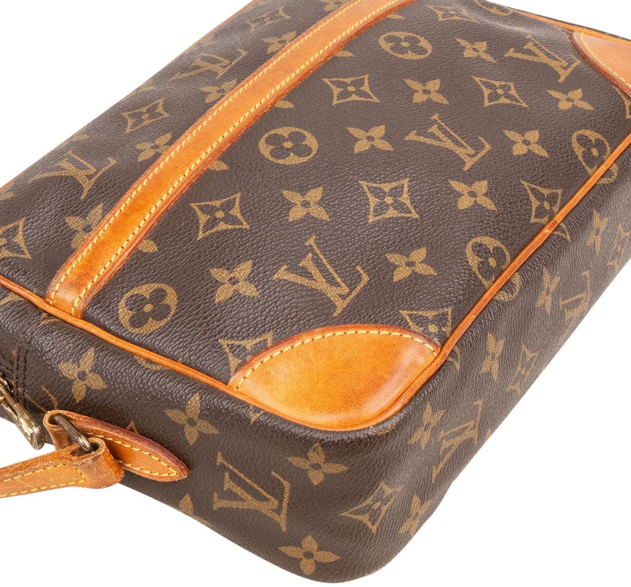 Louis Vuitton Louis Vuitton Monogram Canvas Trocadero 27 Crossbody Bag Bruin
