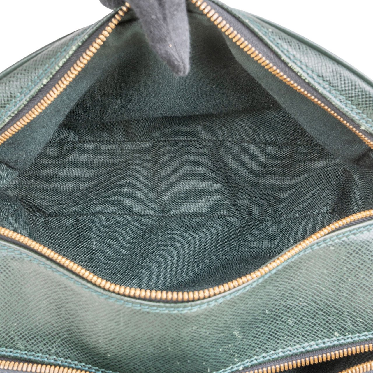 Louis Vuitton Green Taiga Leather Reporter PM Crossbody Bag Groen