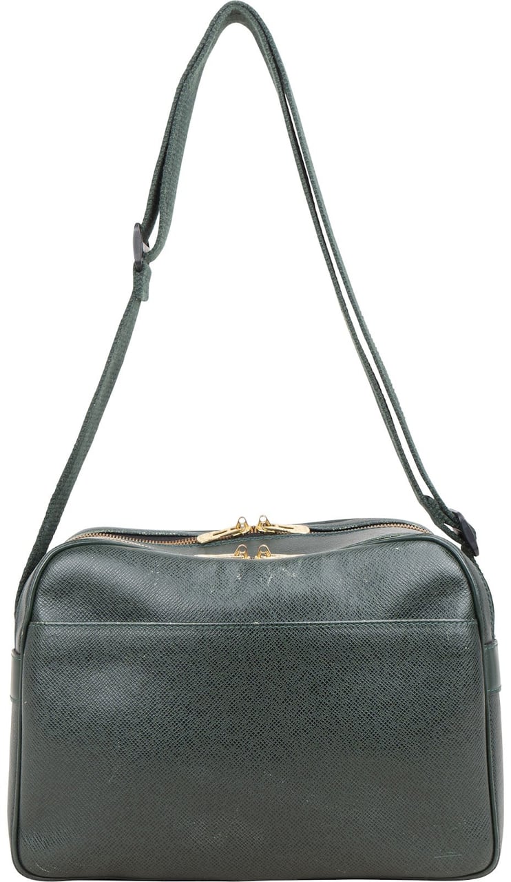 Louis Vuitton Green Taiga Leather Reporter PM Crossbody Bag Groen