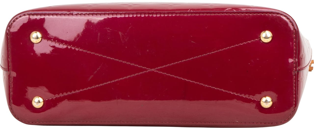 Louis Vuitton Louis Vuitton Monogram Vernis Leather Long Beach Shoulder Bag Rood