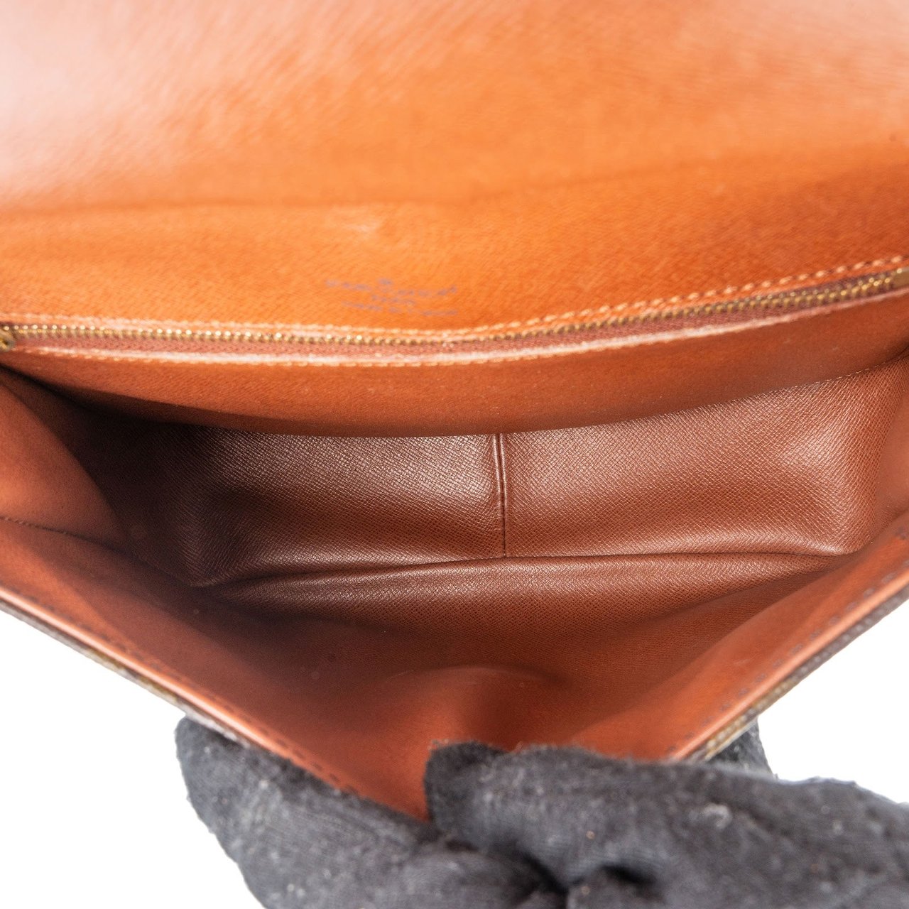 Louis Vuitton Louis Vuitton Monogram Canvas Saint Cloud GM Crossbody Bag Bruin