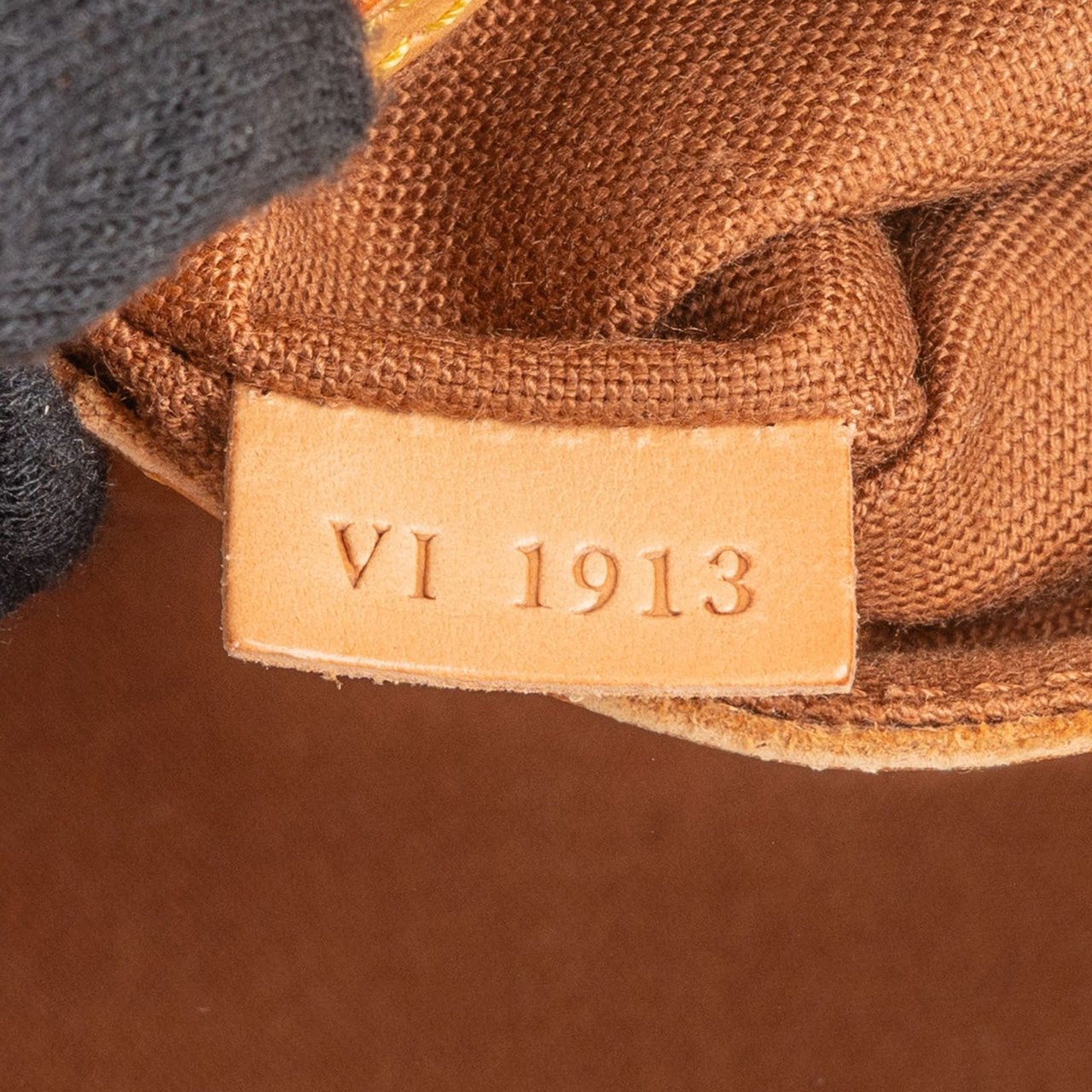 Louis Vuitton Louis Vuitton Monogram Canvas Alma PM Handbag Bruin