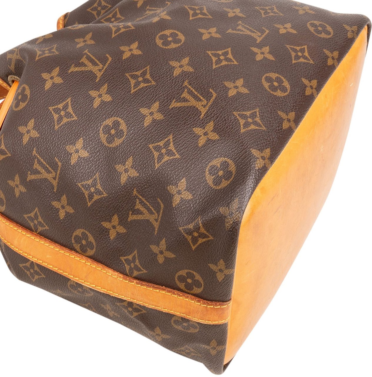Louis Vuitton Louis Vuitton Monogram Canvas Sac Noé Petit Shoulder Bag Bruin