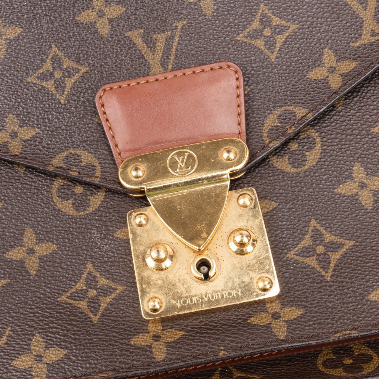 Louis Vuitton Louis Vuitton Monogram Canvas Monceau Handbag Bruin
