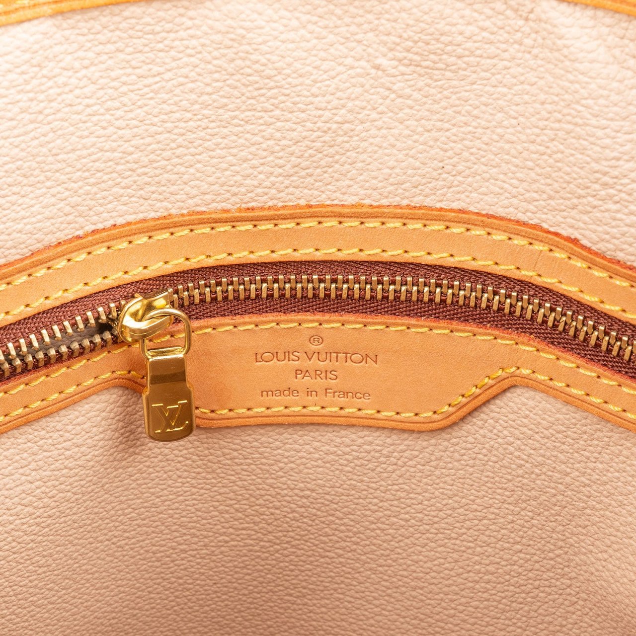 Louis Vuitton Louis Vuitton Monogram Canvas Bucket PM Shoulder Bag Bruin