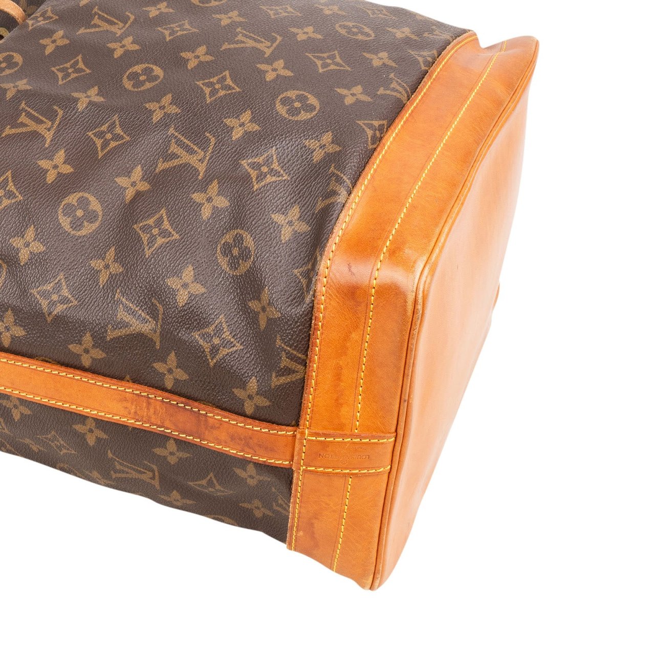 Louis Vuitton Louis Vuitton Monogram Canvas Sac Noé Grande Shoulder Bag Bruin